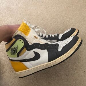 Jordan 1 Retro High/White black Volt University Gold